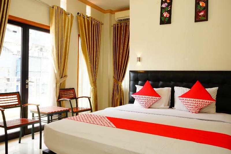 Grand Vella Hotel Pangkal Pinang Exterior photo